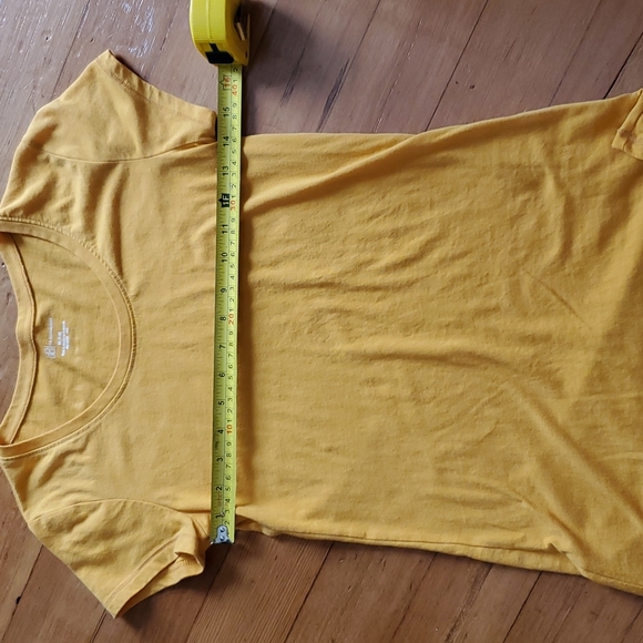 bundle of 2 tees, junior's M - Picture 8 of 10